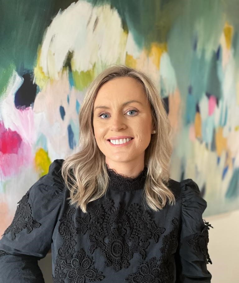Olivia Farrelly, alcohol-free coach